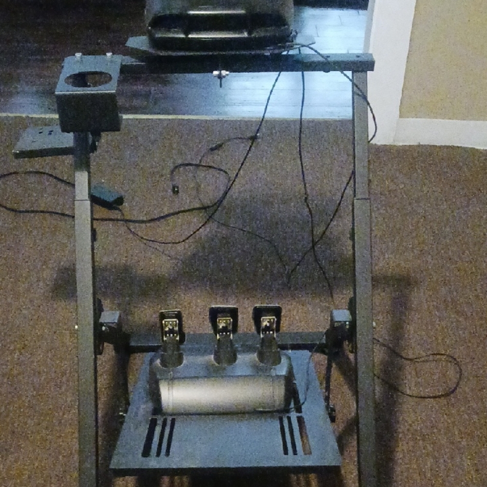 Logitech Racing Wheel and Pedals Set - Picture 5 of 5